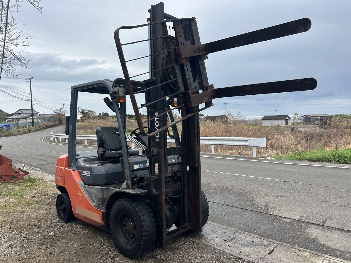 トヨタ フォークリフト 2.5t